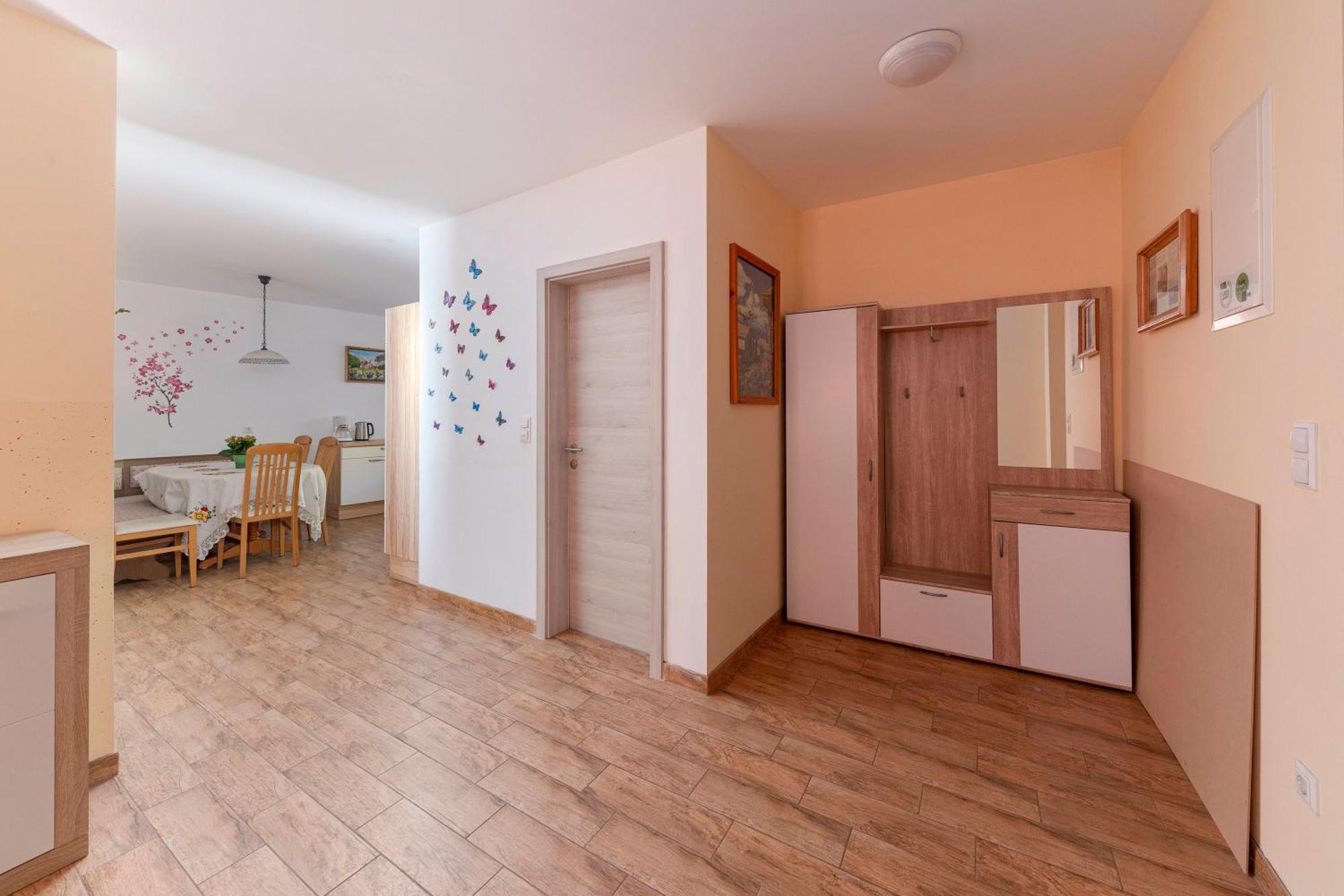 Apartment Pr' Kavac Ратече Экстерьер фото